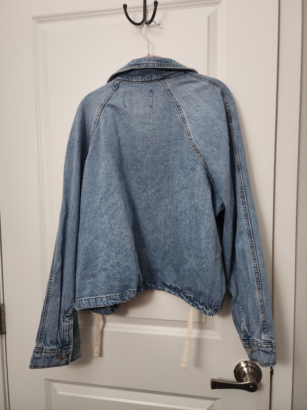 Scoop NYC Light Blue Denim Bomber Jacket - Picture 5 of 6